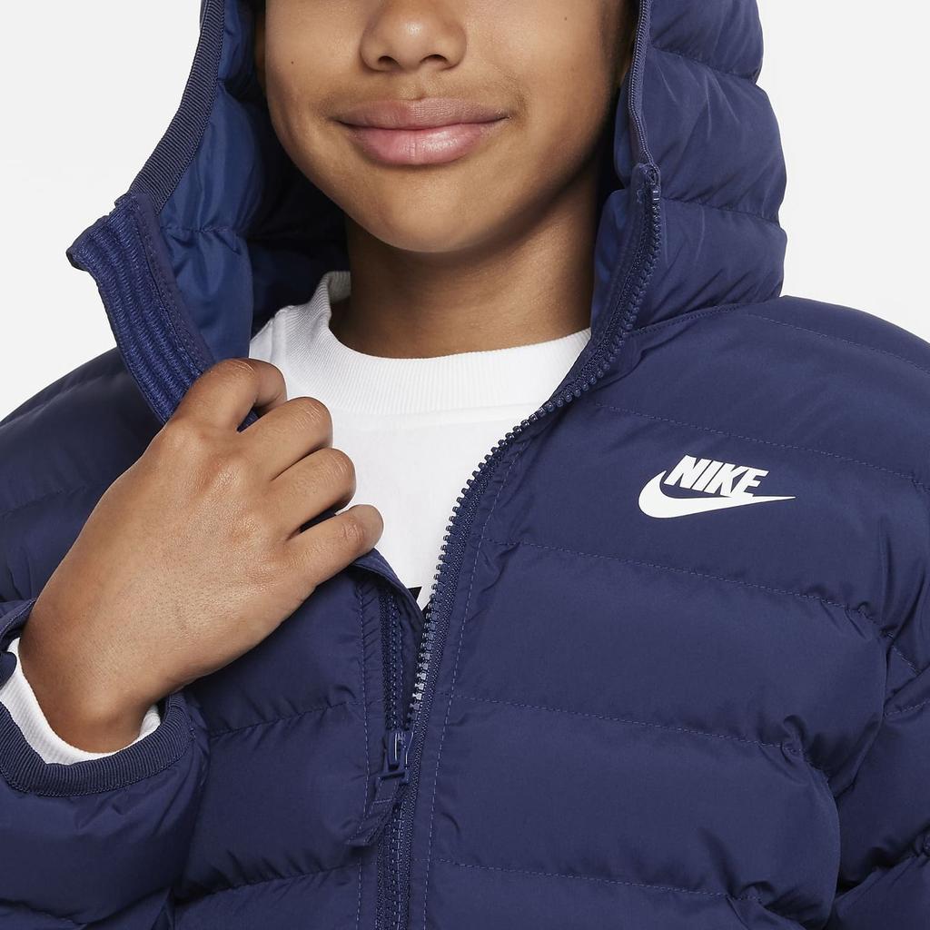 Nike Детские утепленные куртки с капюшоном умеренной теплоты FD2845-410