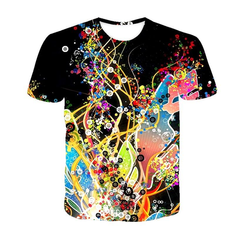 Футболки с золотым узором повсюду, а также летние топы с короткими рукавами, напечатанные на 3D-принтере, удобны как для мужчин, так и для женщин.