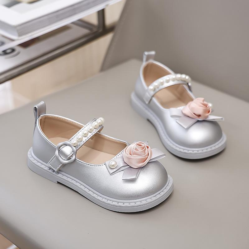 Весенние туфли для девочек из кожи в британском стиле на липучках Модные туфли для принцесс