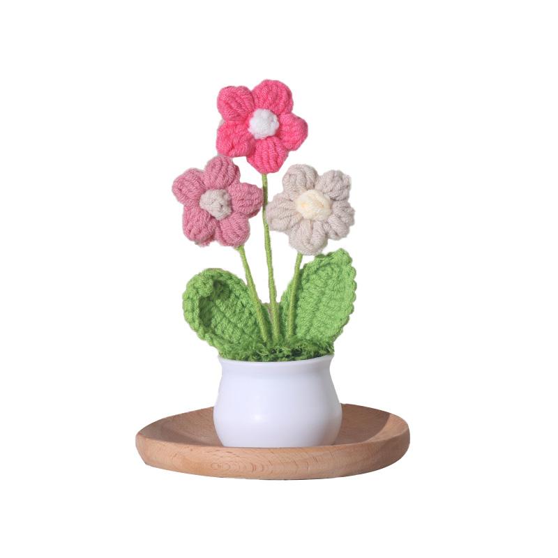 Вязаное вручную шерстяное маленькое растение в горшке с тремя цветами, украшение для рабочего стола, подарок