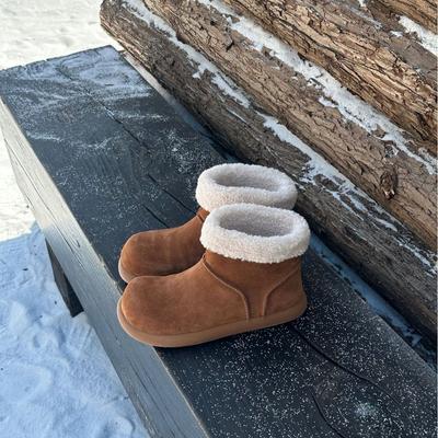 Кожаные ретро ботинки с круглым носком, уродливо-милые, короткие, женские, зима 2025, новые, бархатные, низкие, зимние ботинки, теплые, на платформе, хлопковые туфли