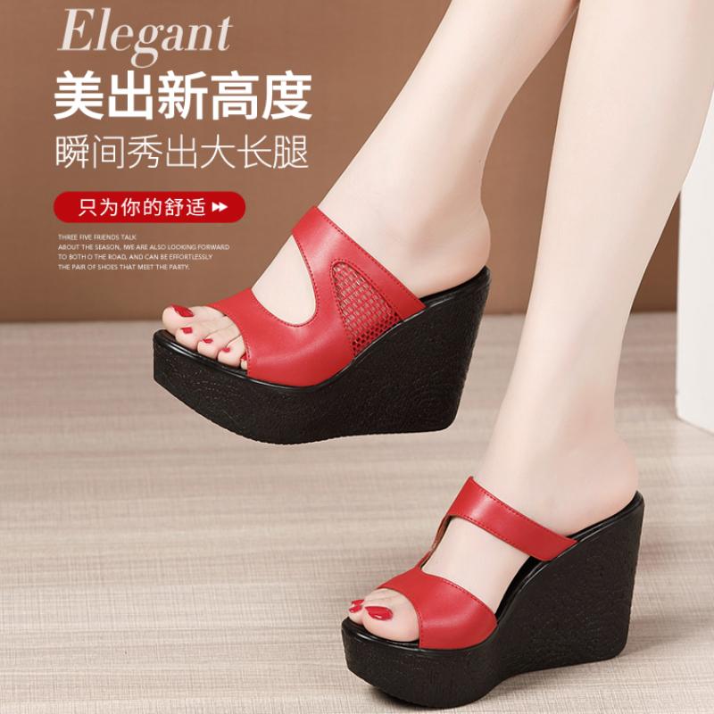 2024 Мягкие кожаные туфли на платформе для офиса, модель 11 см, туфли на очень высоком каблуке, женские летние тапочки на танкетке