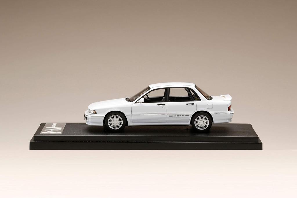 Mitsubishi Galant 1990 София Белый 1/43 VR-4 (Е39А)