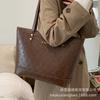 Корейская версия простой повседневной сумки большой вместимости женская 2025 осень и зима модная универсальная сумка-тоут для поездок на работу сумка через плечо