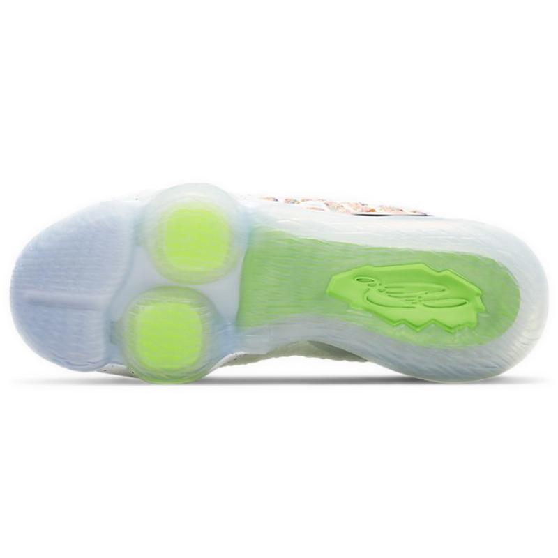 Nike Кроссовки LeBron 17 EP Белые Черные BQ3178-100