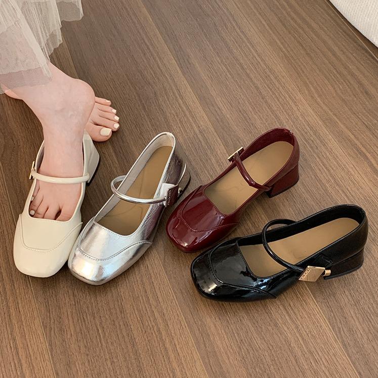 Модный темперамент серебристый ретро толстый каблук легкий вырез туфли-лодочки женские 2025 новый летний французская юбка туфли Мэри Джейн