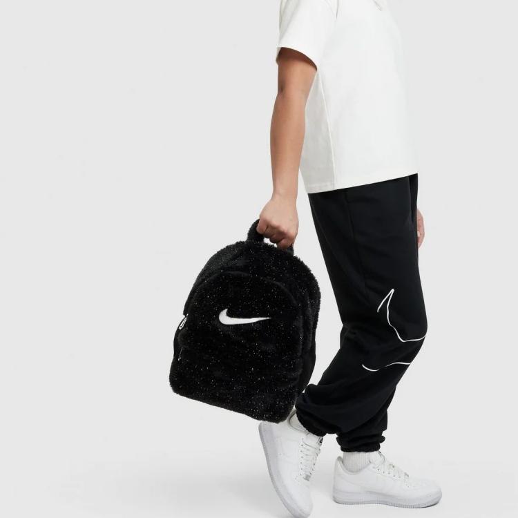 Nike Рюкзак из искусственного меха для детей старшего возраста 11 л FZ1330-010