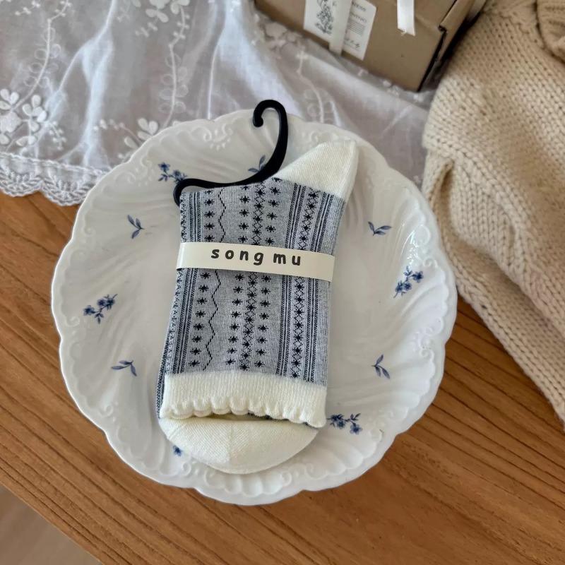 Female Autumn Fashion New Style Bow In The Tube Pile Pile Cotton Socks