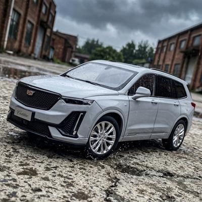 1:24 Кадиллак XT6 2023 Внедорожник SUV Литой Автомобиль Металлическая Модель Автомобиля Домашний Декор Коллекционные Предметы Хобби Дисплей Украшения