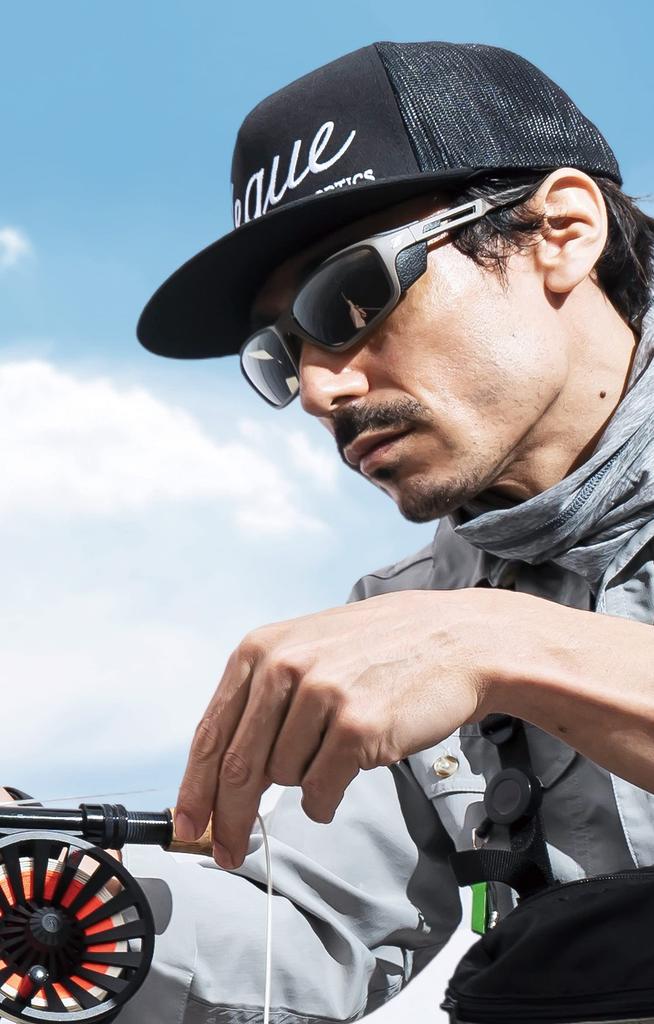 Zeque HOVER Polarized Sunglasses In Matte Black and Master Blue F-2130