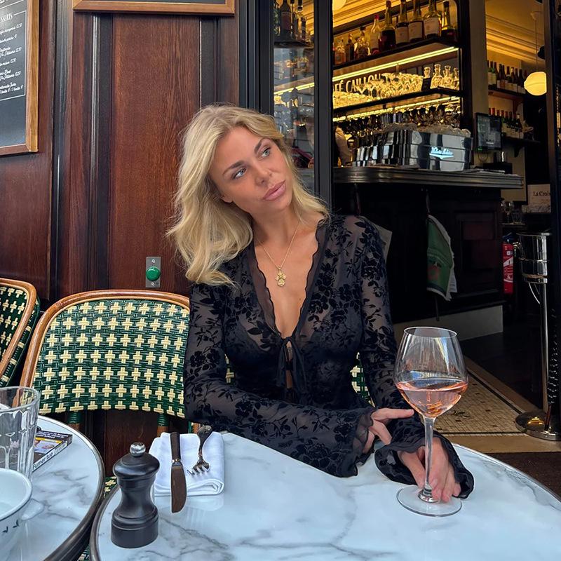 Женская сексуальная шифоновая блузка - Прозрачная, Приталенная, Рукава-колокольчики с оборками