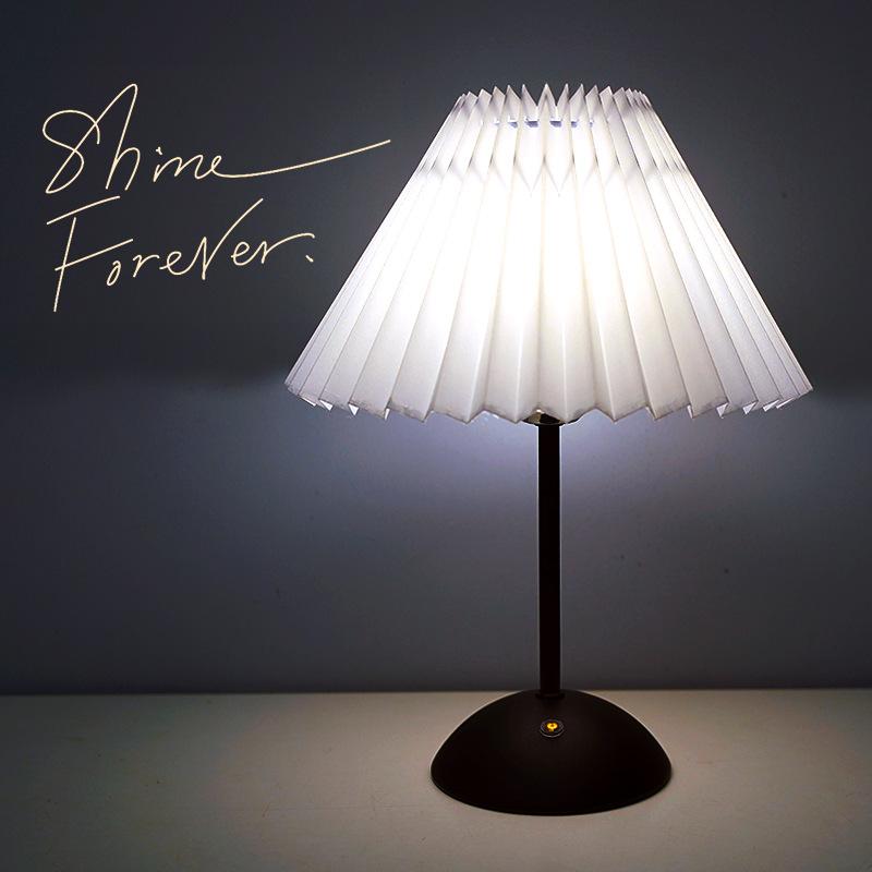 Nordic Bedroom Bedside Desk Lamp Home Fabric Lampshade Dining Bar Table Lamps USB Pleated Atmosphere Light Indoor Decoration