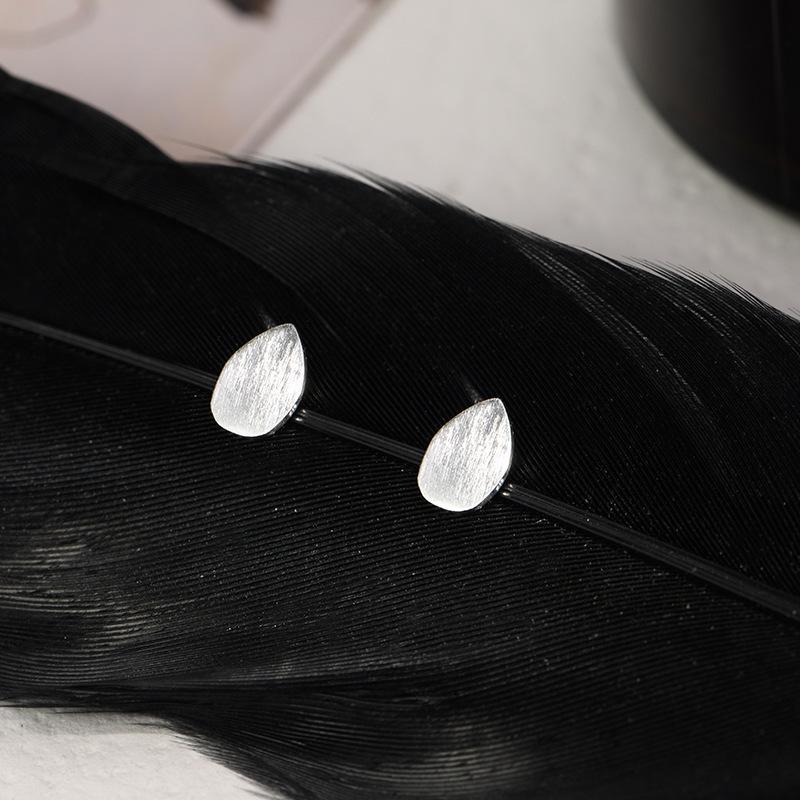 Серьги-капли для женщин, летние, простые, матовые, матовые, серьги-капли для поездок на работу, текстурные серьги