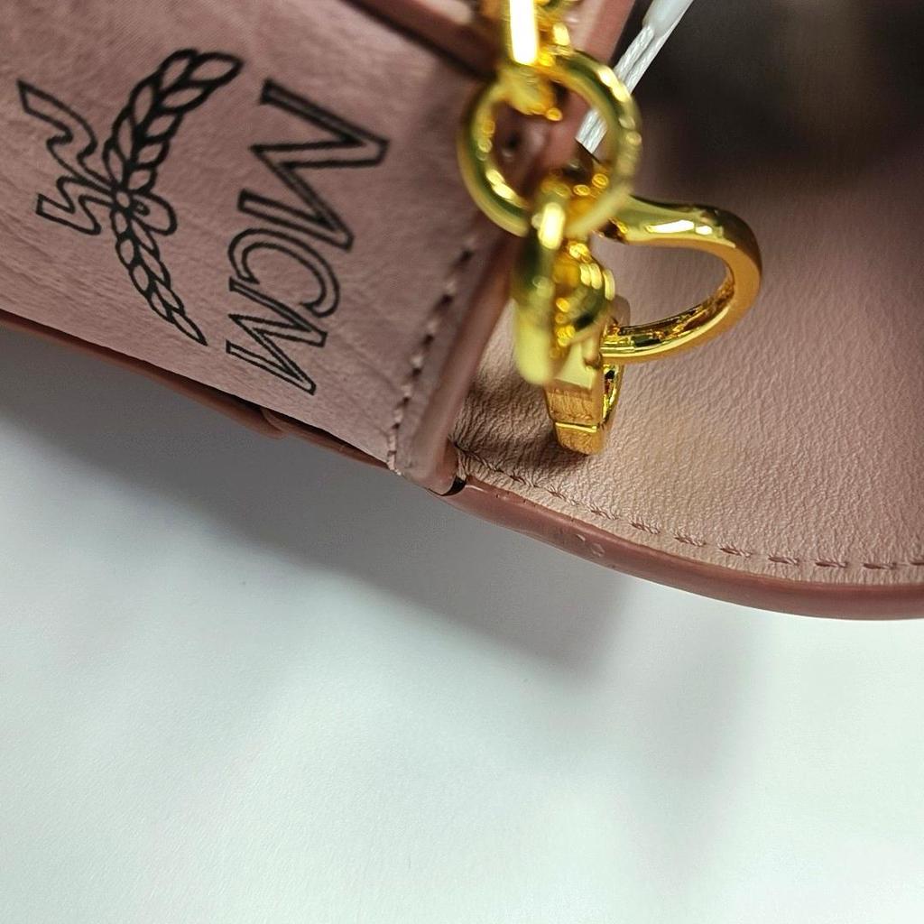 [Pre-Owned] Millie Medium Pink Coated Canvas Printed Patchwork Crossbody Bag - Very Good #12V7GQB