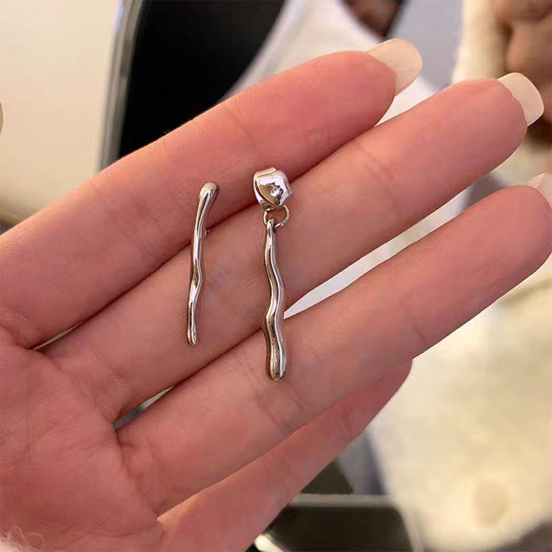 Minimalist 2025 Trendy Irregular Earrings
