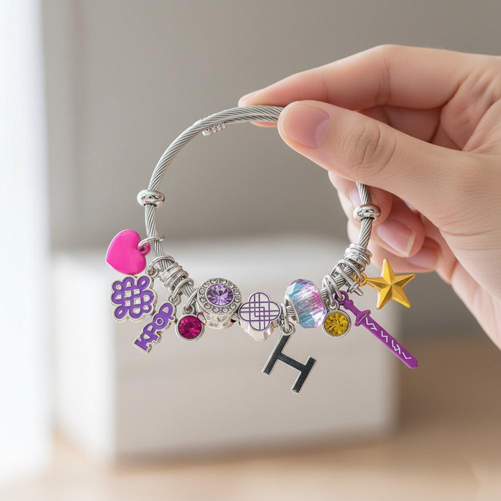 Huntrix Anime Bracelet, Zinc Alloy Cartoon Character Chain, Adjustable 19.5cm+5cm Length, 2025 Spring New Gift for Fans
