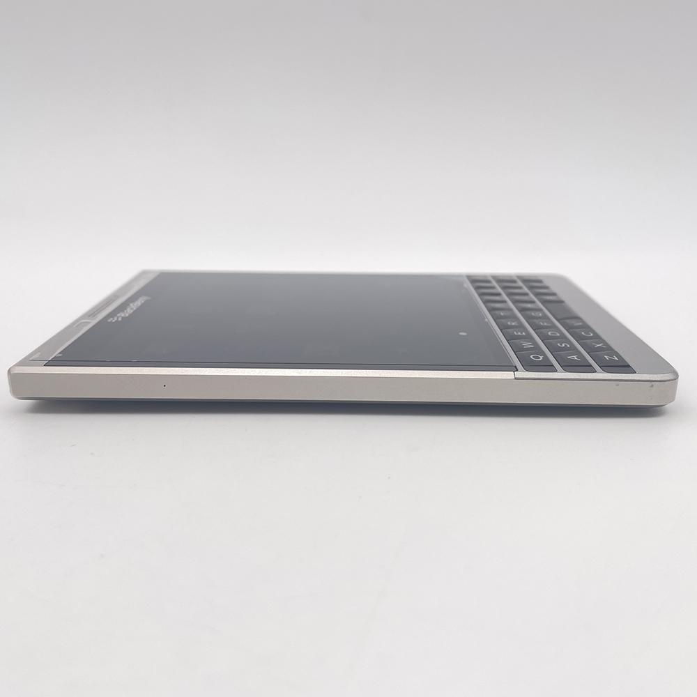 95% новый Восстановленный Blackberry Passport (-4) Q30 Passport Sliver Edition, СЕТЬ 4G, 3 ГБ ОЗУ, 32 ГБ ПЗУ, 13 МП, 4,5 дюйма, мобильный телефон, сотовый телефон