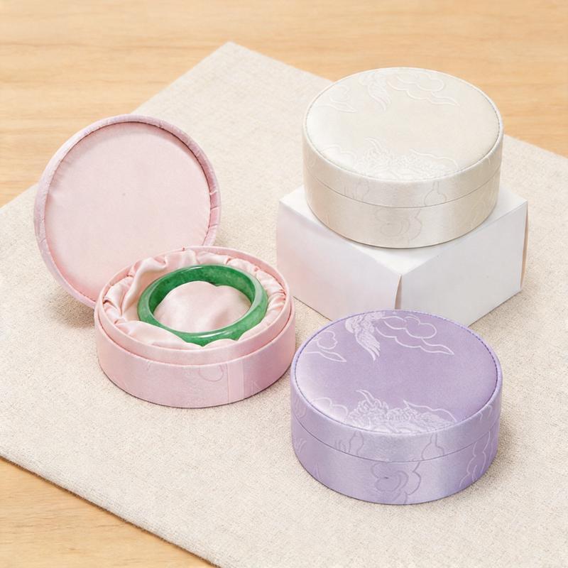 Retro Chinese Embroidered Brocade Round Jewelry Box Soft Lined Portable Mini Storage for Travel Earrings Necklace Organizer