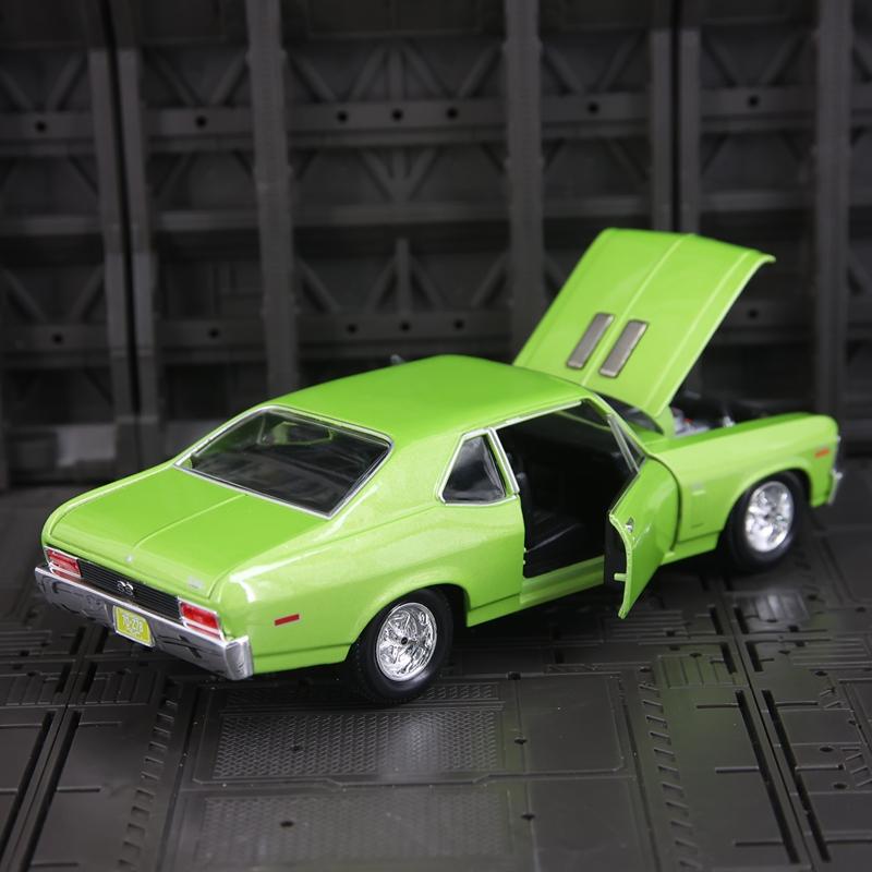 Maisto 1:24 Chevrolet Nova SS alloy car model doors and hood can be opened suitable for collection and can be given as a gift