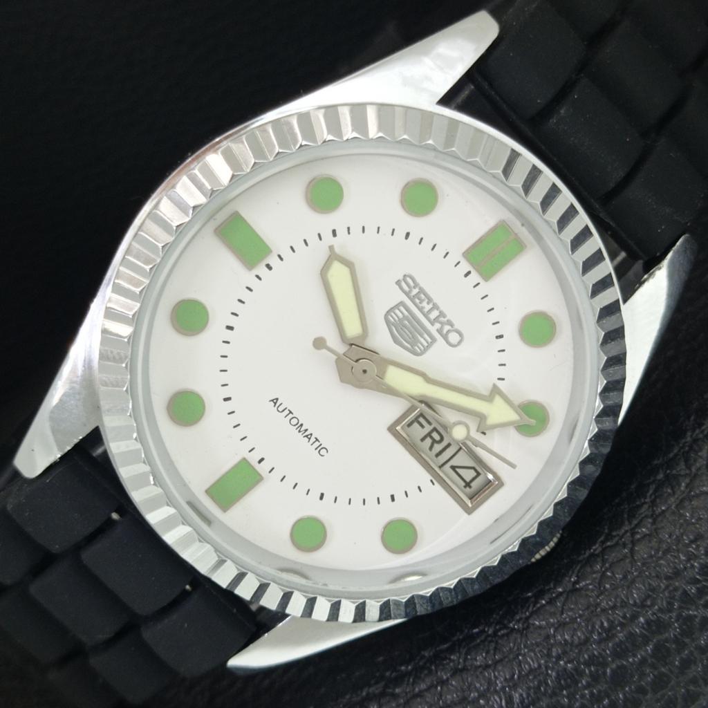 ВИНТАЖНЫЕ АВТОМАТИЧЕСКИЕ ЧАСЫ SEIKO 5 ВОССТАНОВЛЕННЫЕ ЯПОНИЯ МУЖСКИЕ БЕЛЫЙ ЦИФЕРБЛАТ a444289-1