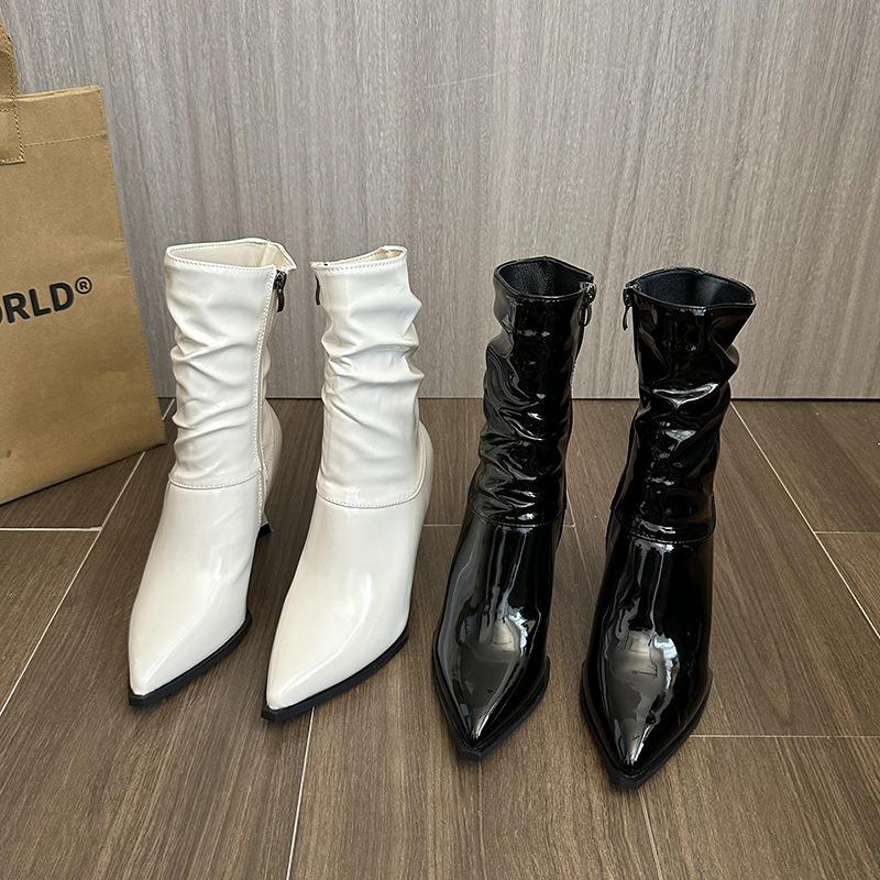 Осенние остроносые высокие сапоги на толстом каблуке женские сапоги-рыцари с плиссированным голенищем высокие на каблуке, но до колена
