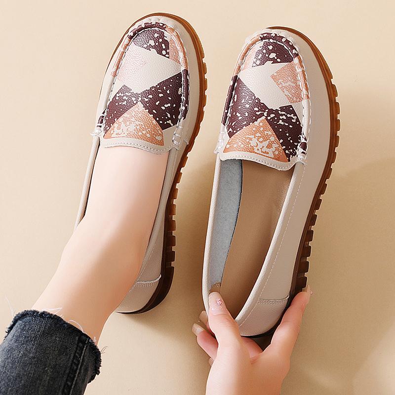 Мода Новая мама Весна и осень плоские кожаные повседневные легкие лоферы женские туфли с принтом большого размера женские дышащие нескользящие