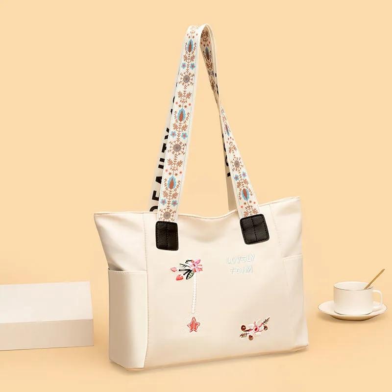 Женская сумка с вышивкой, нейлоновая водонепроницаемая повседневная сумка-тоут, большая вместительная женская сумка на плечо