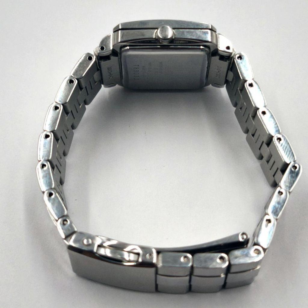 [USED] Working Seiko Lucia Square Watch with 8 Batteries and Genuine Strap