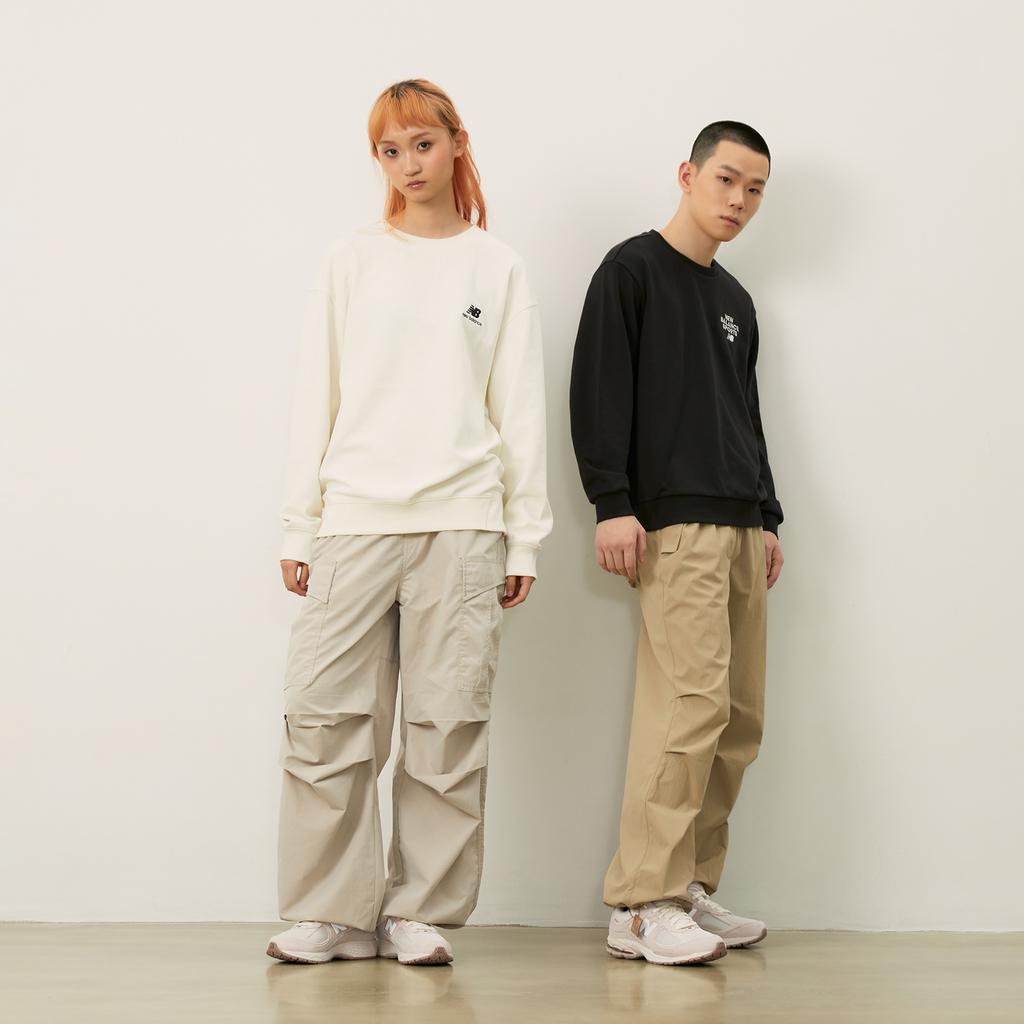 New Balance 2002R Beige Unisex Sneakers Cream M2002RHX