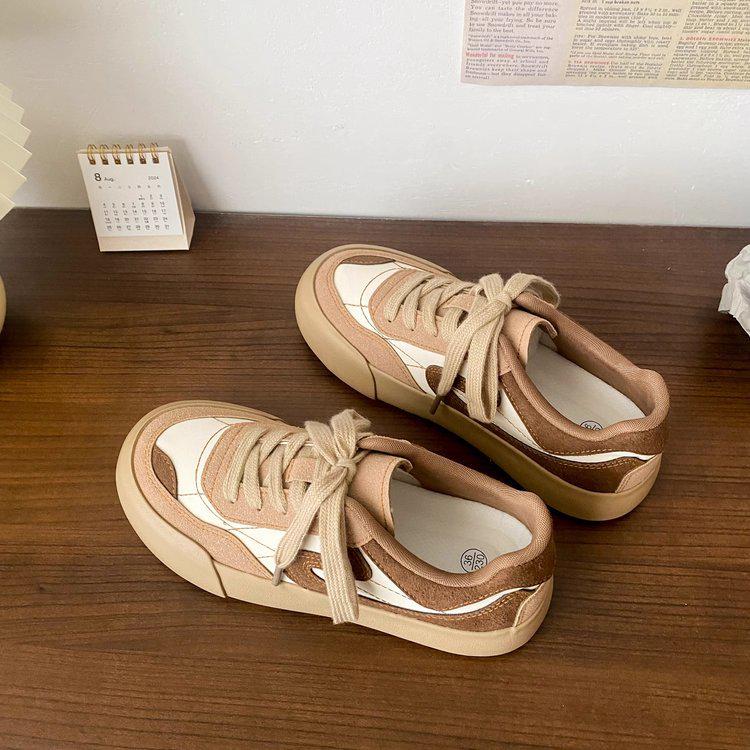 Женские ретро красные кроссовки на толстой подошве, Весна 2025, Шикарный гонконгский стиль, Немецкие тренировочные туфли с круглым носком