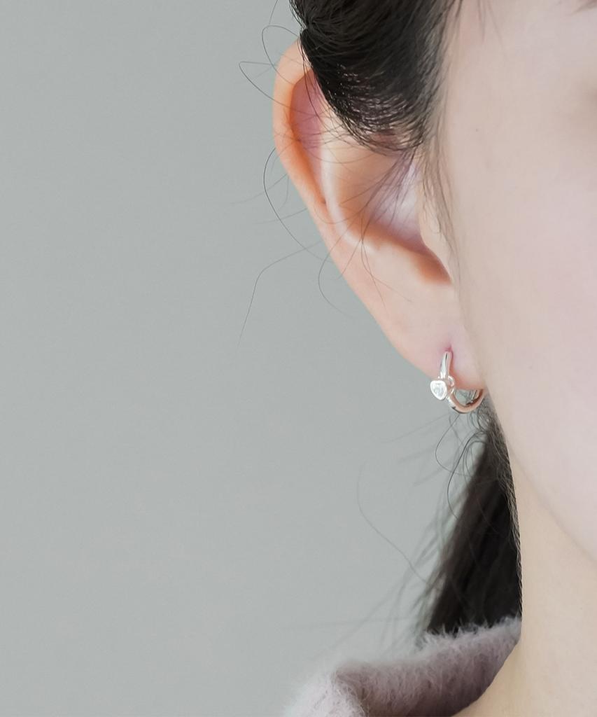 Серьги-гвоздики Alleun из серебра 925 пробы в форме сердца с кубическим цирконием