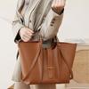 Cowhide Large-capacity Tote Bag, High-end Women's Bag, New Niche Design Cowhide Commuter Bag