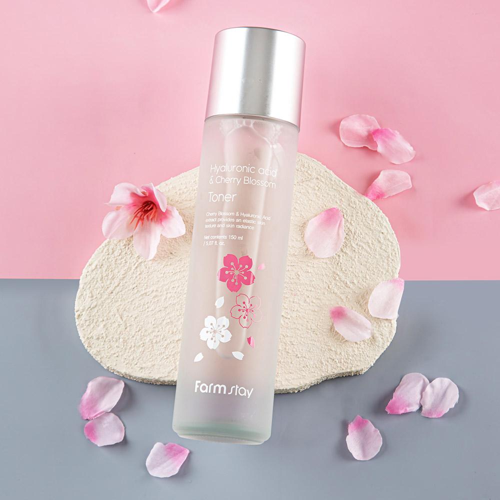 Farm Stay Hyaluronic Acid and Cherry Blossom Toner 150ml