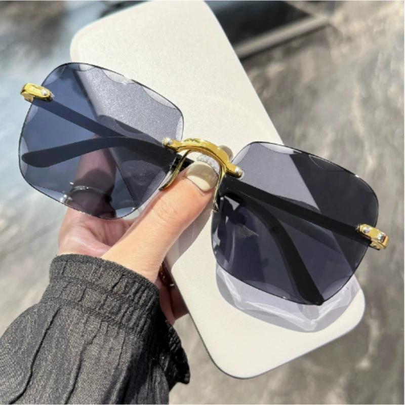 Square Sunglasses Woman Fashion Rimless Gradient Sun Glasses Brand Designer Sun Glasses for Women