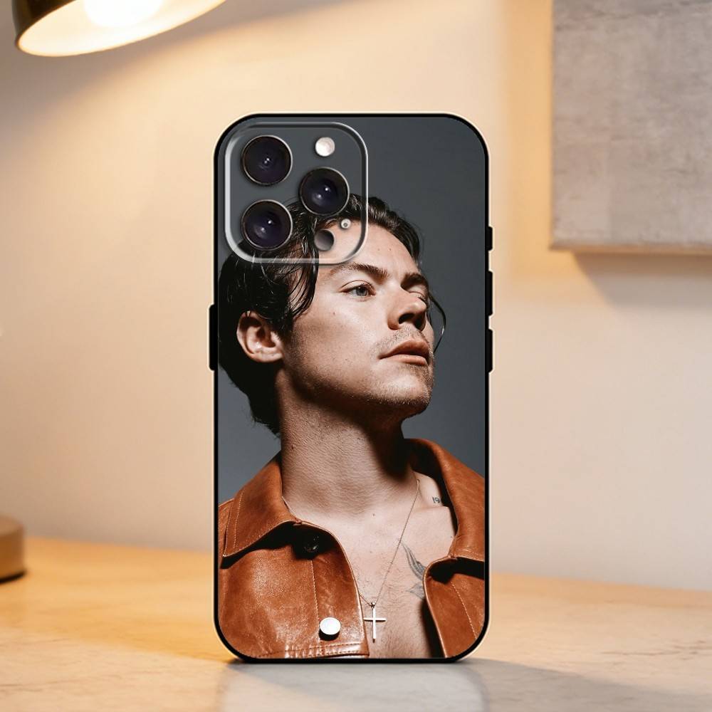 Певец H-Гарри Стайлс     Чехол для iPhone 17,16,15,14,13,12,11 Plus,Pro Max,XS,Мягкий силиконовый черный чехол