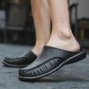 Men's Fashionable Leather Closed-Toe Slippers: Lightweight, Large-Size, Versatile for Home Leisure.