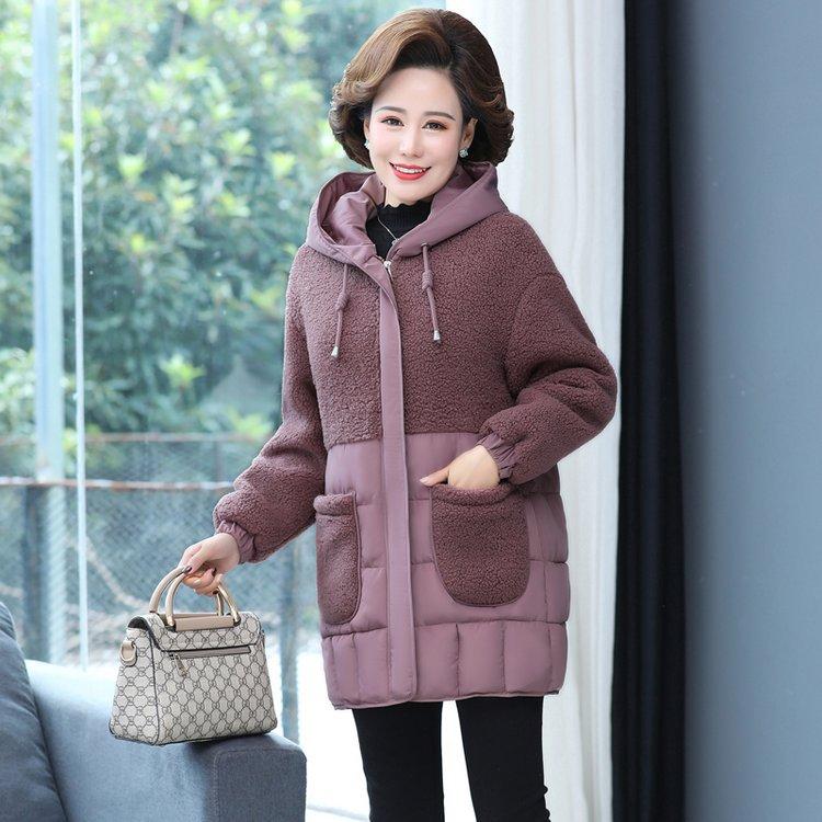 Осенне-зимняя женская теплая куртка средней длины с капюшоном
