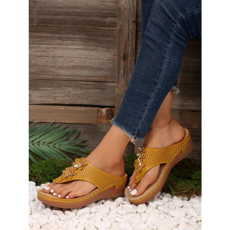 Женские сандалии на платформе, пляжные повседневные шлепанцы на танкетке, ортопедические шлепанцы премиум-класса с открытым носком, противоскользящей уличной обувью из искусственной кожи с большим носком