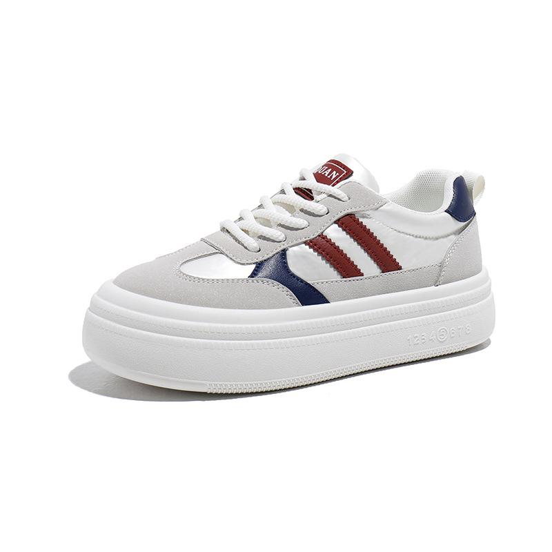 2025 весна маленькие белые туфли новая корейская версия женские студенческие туфли на платформе с увеличенным каблуком спортивная обувь повседневная уличная обувь K3702