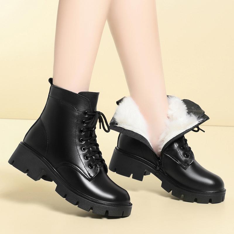 Модные женские зимние ботинки из натуральной кожи 2025 Новые Теплые женские сноубутсы из натуральной шерсти Большой размер Британский стиль Женские ботинки