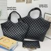 2024 Trendy Diamond-Pattern Tote: Spacious, Stylish Shoulder Bag for Women