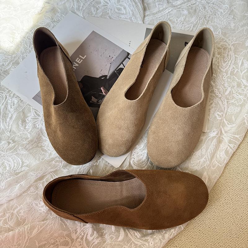 Ретро туфли бабушки женские 2025 весна и лето новые на плоской подошве с мягкой подошвой ленивые туфли-дуду на один педаль одинарные туфли с юбками