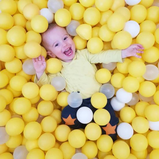 100Pcs/Set Yellow White Pit Ball Thickened PE Crush Proof BPA Phthalate Free Safe Indoor Outdoor Baby Toddler Kids Round Ocean Ball Pool Toy