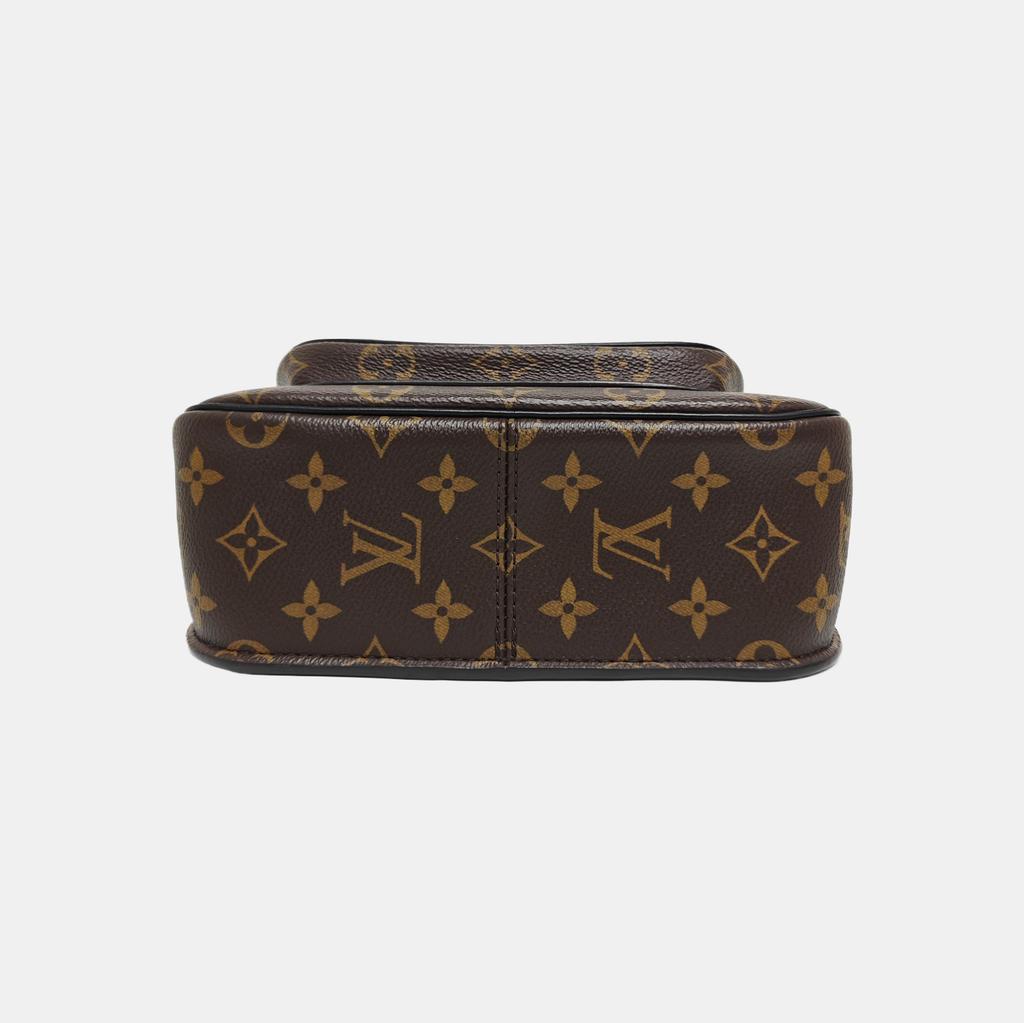 [Pre-Owned] Passy Classic Monogram Adjustable Shoulder Strap Coated Canvas With Leather Trim Messenger Bag - Good #1O4KVH4