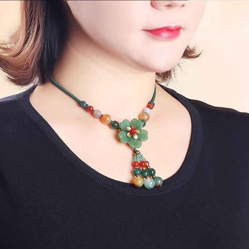 GEMCHIC Women's Vintage Green Agate Flower Necklace Ethnic Style Glass Bead Tassel Choker Jewelry