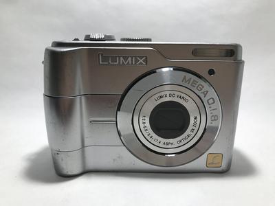 Panasonic Цифровая камера Lumix 4 миллиона пикселей DMC-LS1-S