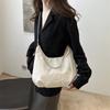Large Capacity Bag Women 2025 New Trendy Korean Tote Bag Versatile Shoulder Messenger Bag Student Class Commuter Bag