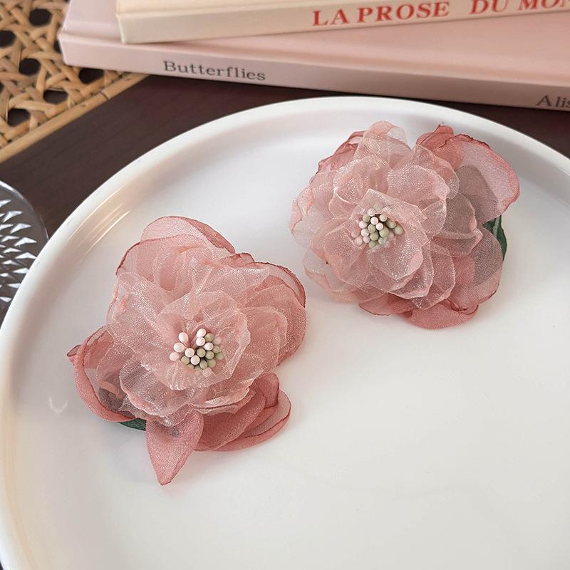 Французские романтические серьги с нежным градиентом, розовые сетчатые серьги-гвоздики ручной работы с объемными цветами, модные праздничные серьги для женщин