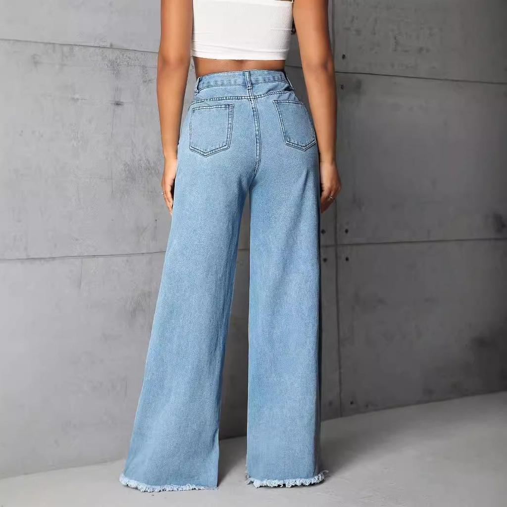 В наличии женские джинсы в пол с низкой посадкой и широкими штанинами