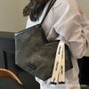 Canvas bag 2025 new fashion popular shoulder handbag casual versatile tote bag large capacity commuter bag